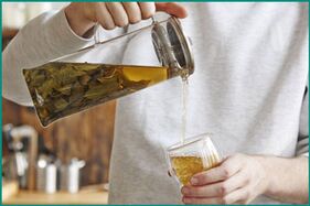 Trinken von Kräutertee bei erektiler Dysfunktion bei Männern